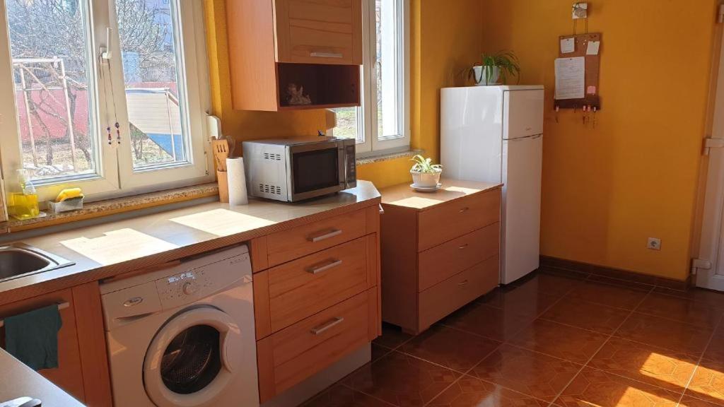 Dobrinj Apartments Roses מראה חיצוני תמונה