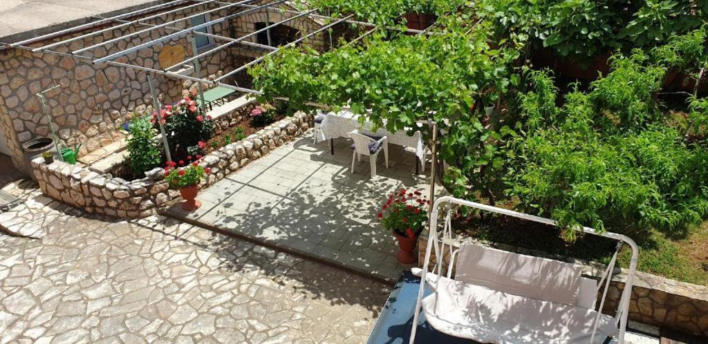 Dobrinj Apartments Roses מראה חיצוני תמונה