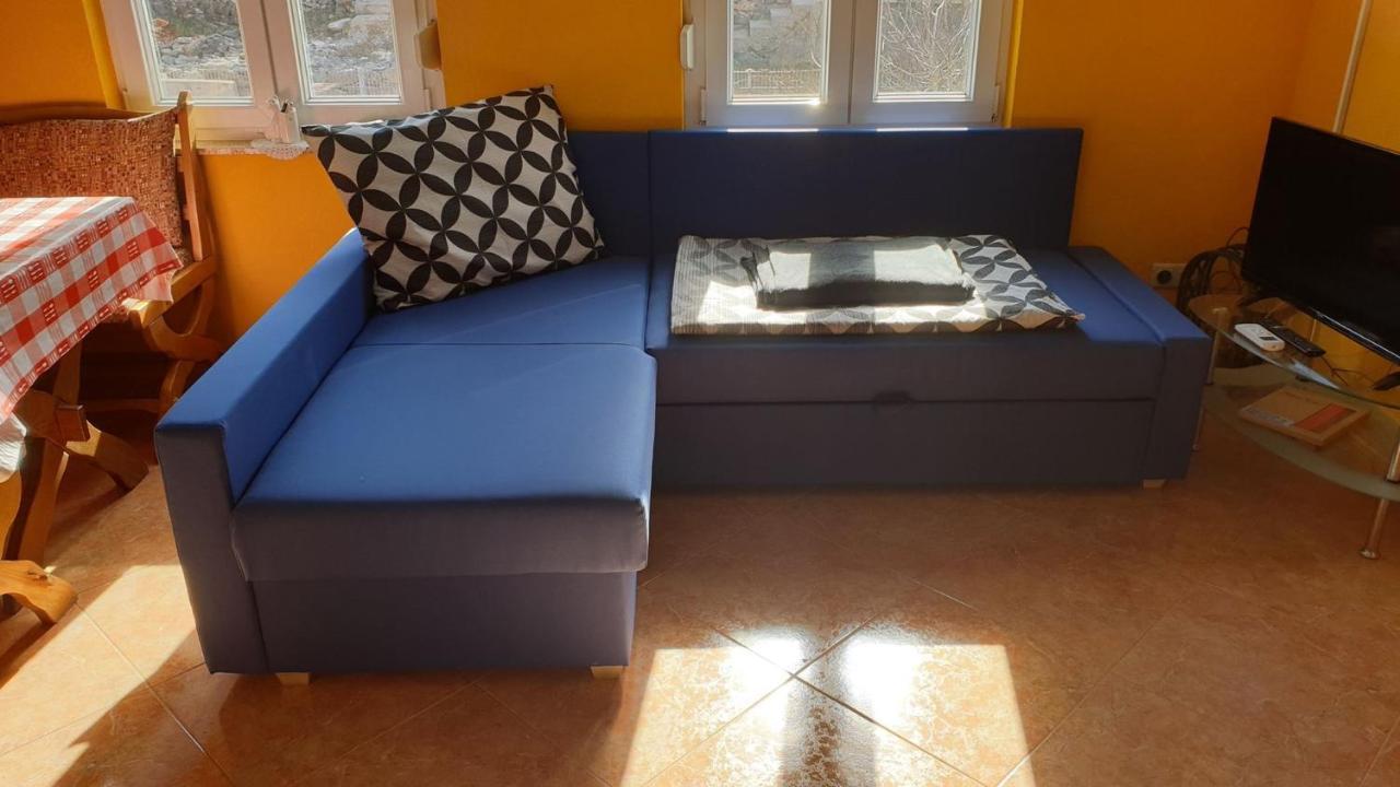 Dobrinj Apartments Roses מראה חיצוני תמונה