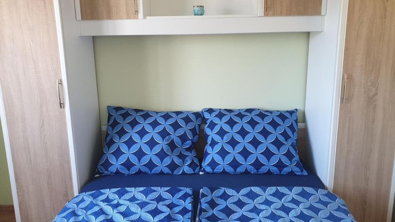 Dobrinj Apartments Roses מראה חיצוני תמונה