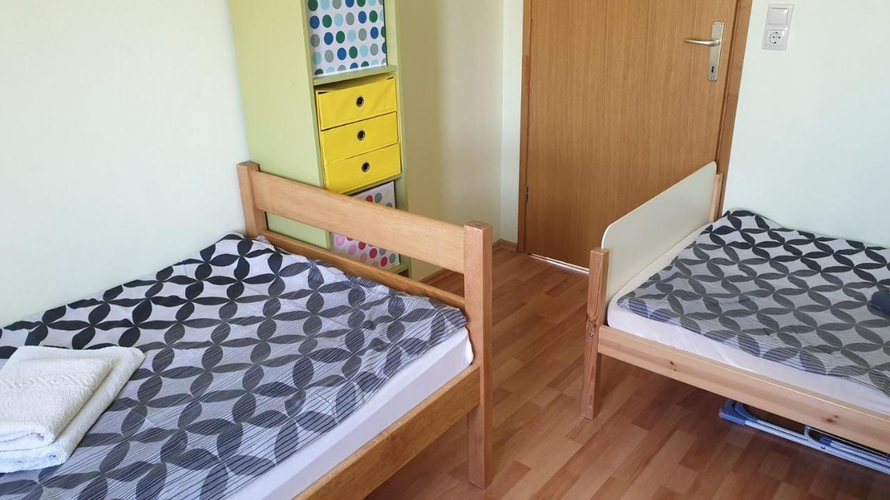 Dobrinj Apartments Roses מראה חיצוני תמונה