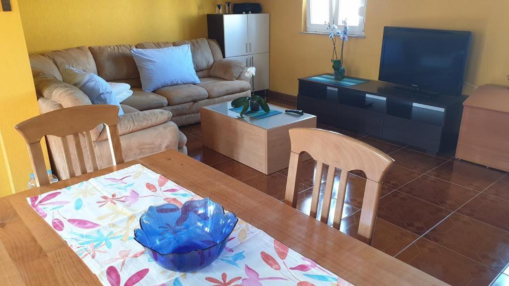 Dobrinj Apartments Roses מראה חיצוני תמונה